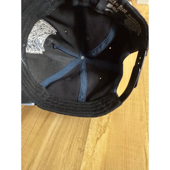 Attack on Titan Survey Corps Snapback Hat by Bioworld - Picture 7 of 8
